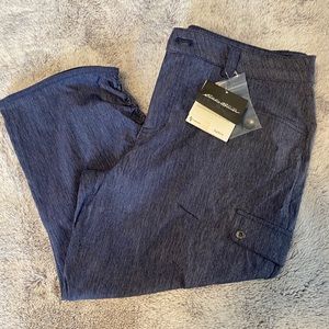 NWT- Eddie Bauer Travex Horizon Stretch Capris